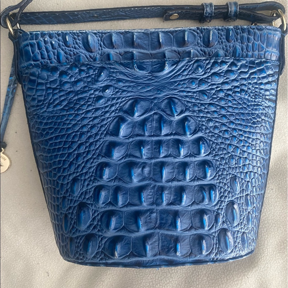 ❤️ Brahmin Mini Quinn Crossbody Bucket Bag - Picture 8 of 17